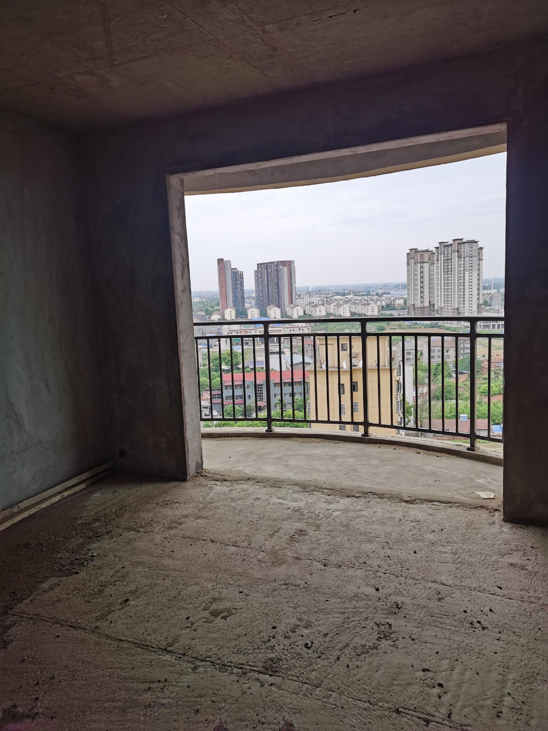 江陵縣荊江路與江陵大道交匯處“金港國際”小區(qū)抵稅商品房一批(圖2)