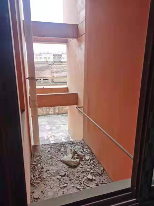 江陵縣“郝穴大市場改造”項(xiàng)目抵稅商品房一批拍賣公告(圖8)