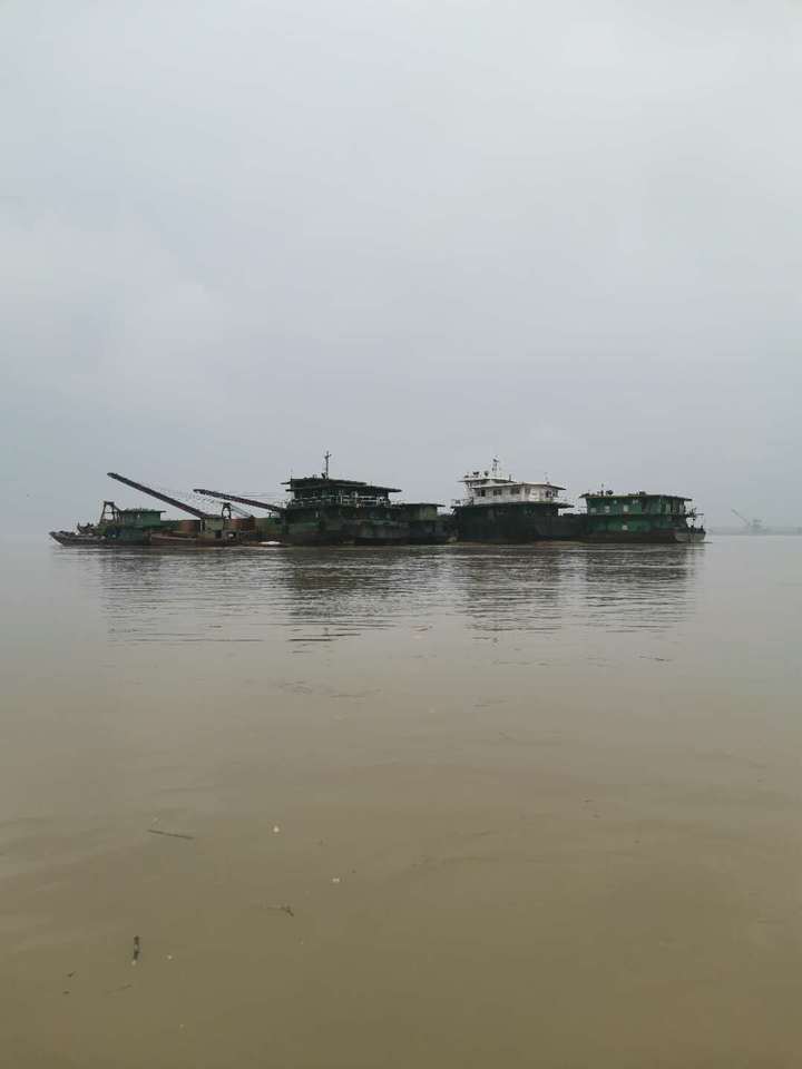 “睿豪88”、“睿豪99”號(hào)兩艘自卸砂船(圖3)