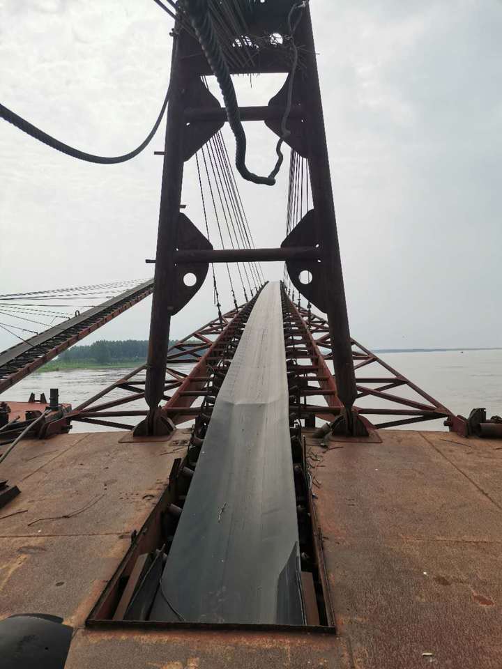 “睿豪88”、“睿豪99”號(hào)兩艘自卸砂船(圖4)