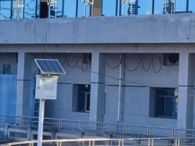 湖北石首市上津湖泵站所屬的廢舊機器設(shè)備一批