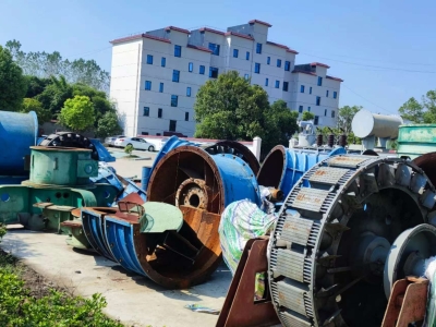 湖北石首市上津湖泵站所屬的廢舊機(jī)器設(shè)備一批